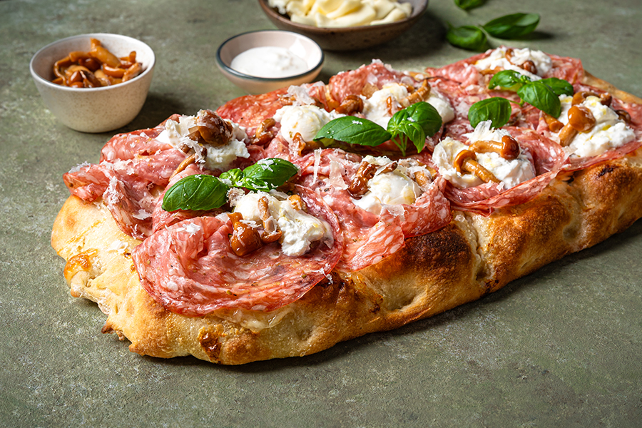 Pizza med fennikelsalami